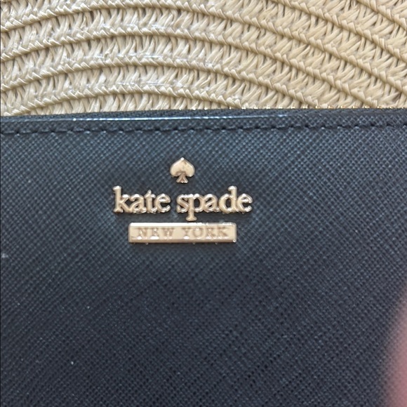 Kate Spade Black Leather Wallet Sleek Design - Picture 4 of 5